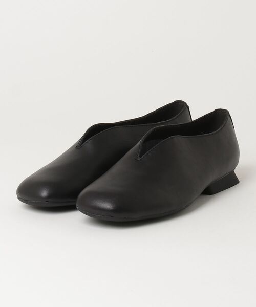 CAMPER（カンペール）の「[カンペール] CASI MYRA / フラットシューズ（パンプス・レディース・ブラック・23.5cm/24.0cm/25.5cm/23.0cm/25.0cm/22.5cm）」の2枚目の写真