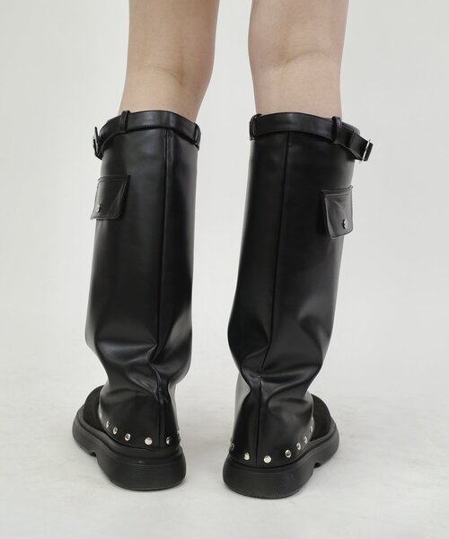 WHO'S WHO gallery（フーズフーギャラリー）の「ベルトスタッズブーツ（ブーツ・レディース・ブラウン/ブラック・SMALL/MEDIUM/LARGE）」の6枚目の写真