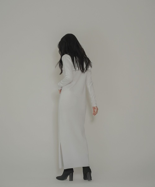 KINO THE KEI(キノザケイ)の「アセテート 2WAY ノースリーブ ワンピース KINO THE KEI(ワンピース・レディース・ブラック/ホワイト・フリー)」の6枚目の写真
