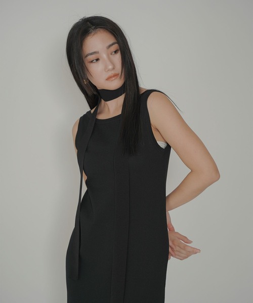 KINO THE KEI(キノザケイ)の「アセテート 2WAY ノースリーブ ワンピース KINO THE KEI(ワンピース・レディース・ブラック/ホワイト・フリー)」の8枚目の写真