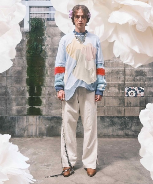 amok(アモク)の「amok /アモク/FLOWER PATTERN T-SHIRT(Tシャツ/カットソー・メンズ・その他24/ブラック・M)」の4枚目の写真