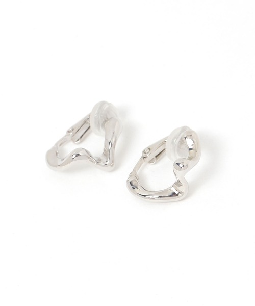 LAKOLE(ラコレ)の「ゆらぎメタルイヤリング / 318941(イヤリング・レディース・その他1/ブラック・FREE)」の2枚目の写真