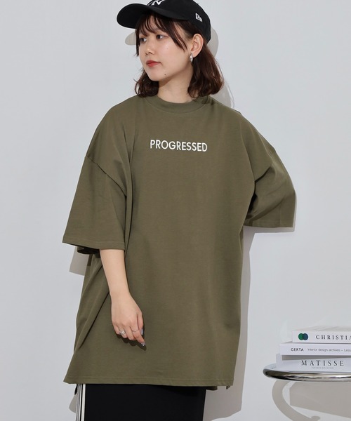 atONE（アットワン）の「胸元刺繍ロゴスーパーBIGサイズモックネックTシャツ（Tシャツ/カットソー・レディース・カーキ/ブラック/ホワイト・M/L）」の13枚目の写真