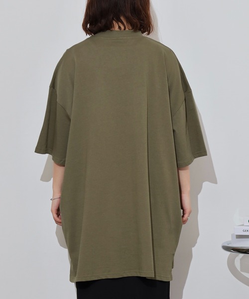 atONE（アットワン）の「胸元刺繍ロゴスーパーBIGサイズモックネックTシャツ（Tシャツ/カットソー・レディース・カーキ/ブラック/ホワイト・M/L）」の18枚目の写真