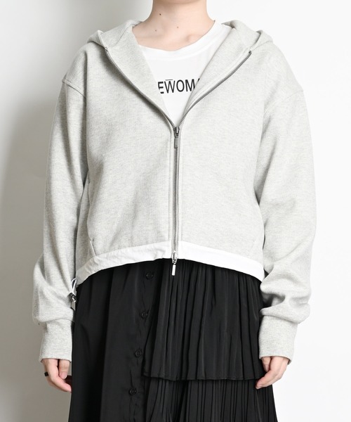MARAI（マーライ）の「サカリバダブルジップショートパーカー ドロスト フーディー（パーカー・レディース・グレー/チャコール/ベージュ/イエロー・フリー）」の20枚目の写真