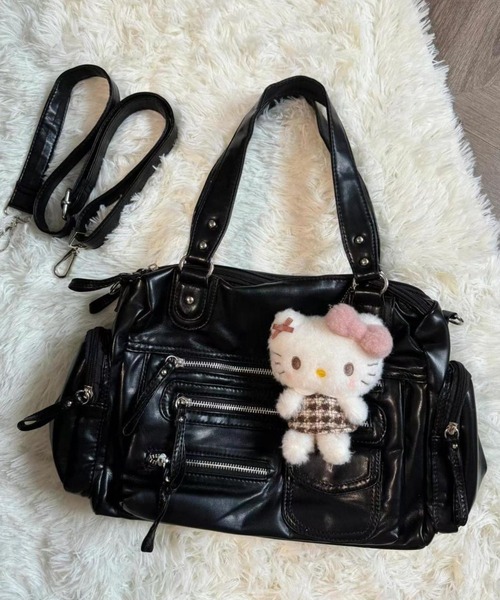 Sibra（シブラ）の「2wayレザーテイストポケットデザインショルダーバッグ（ショルダーバッグ・レディース・ブラック/ブラウン/ベージュ・F）」の4枚目の写真