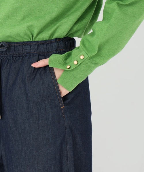 STRAWBERRY-FIELDS（ストロベリーフィールズ）の「ライトデニムイージーパンツ（デニムパンツ・レディース・インディゴブルー・2/3）」の8枚目の写真