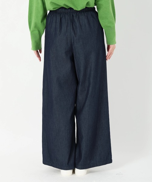 STRAWBERRY-FIELDS（ストロベリーフィールズ）の「ライトデニムイージーパンツ（デニムパンツ・レディース・インディゴブルー・2/3）」の6枚目の写真