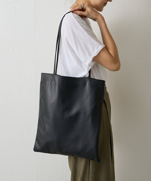 BEARDSLEY（ビアズリー）の「《MODERN WEAVING》レザートートバッグ（トートバッグ・レディース・モカ/ブラック/アイボリー・FREE）」の2枚目の写真