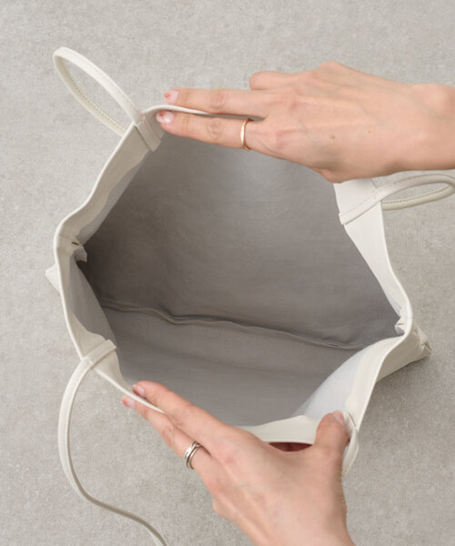 BEARDSLEY（ビアズリー）の「《MODERN WEAVING》レザートートバッグ（トートバッグ・レディース・モカ/ブラック/アイボリー・FREE）」の12枚目の写真