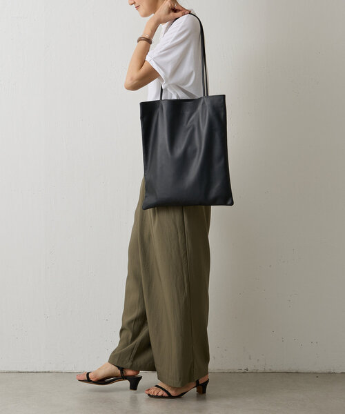 BEARDSLEY（ビアズリー）の「《MODERN WEAVING》レザートートバッグ（トートバッグ・レディース・モカ/ブラック/アイボリー・FREE）」の5枚目の写真