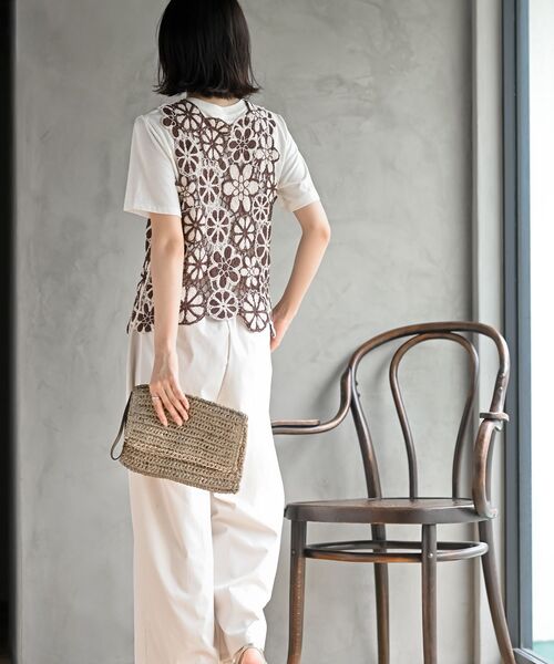 rps（アールピーエス）の「配色レースベスト（ベスト・レディース・ブラック/ネイビー/ブラウン・フリー）」の6枚目の写真