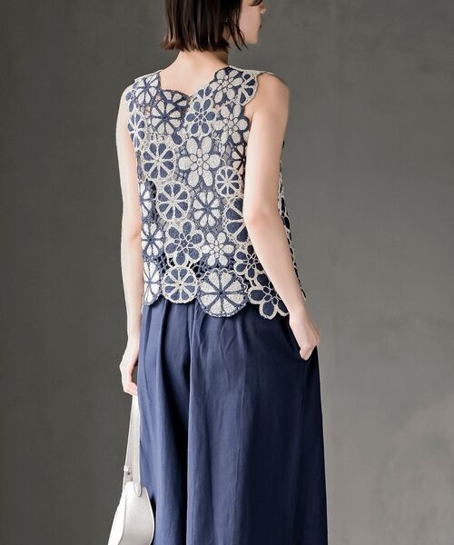 rps（アールピーエス）の「配色レースベスト（ベスト・レディース・ブラック/ネイビー/ブラウン・フリー）」の15枚目の写真