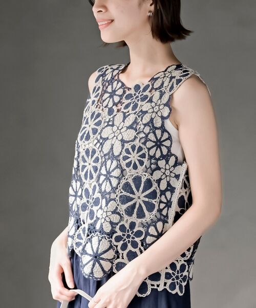 rps（アールピーエス）の「配色レースベスト（ベスト・レディース・ブラック/ネイビー/ブラウン・フリー）」の17枚目の写真