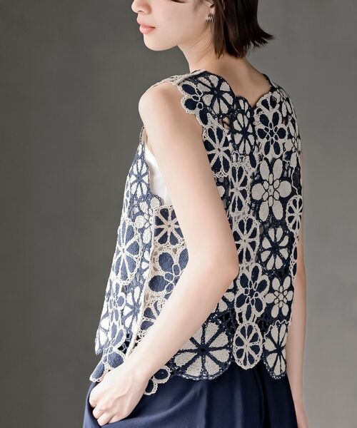 rps（アールピーエス）の「配色レースベスト（ベスト・レディース・ブラック/ネイビー/ブラウン・フリー）」の18枚目の写真