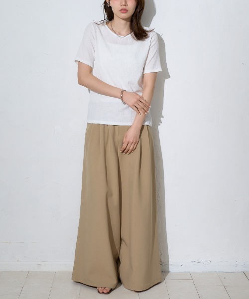 TRIANGLE PALETTE（トライアングルパレット）の「光沢凸凹 半袖トップス/ショートスリーブトップス（Tシャツ/カットソー・レディース・ブラック/ホワイト/ブルー・FREE）」の14枚目の写真