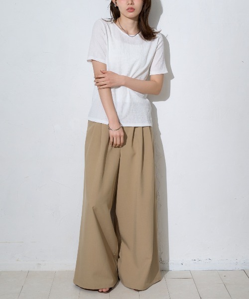 TRIANGLE PALETTE（トライアングルパレット）の「光沢凸凹 半袖トップス/ショートスリーブトップス（Tシャツ/カットソー・レディース・ブラック/ホワイト/ブルー・FREE）」の15枚目の写真