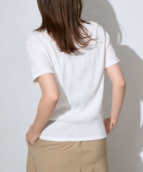 TRIANGLE PALETTE（トライアングルパレット）の「光沢凸凹 半袖トップス/ショートスリーブトップス（Tシャツ/カットソー・レディース・ブラック/ホワイト/ブルー・FREE）」の13枚目の写真