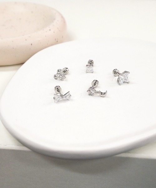 セール】/【片耳ピアス】ラインストーンデザインバーベルピアス