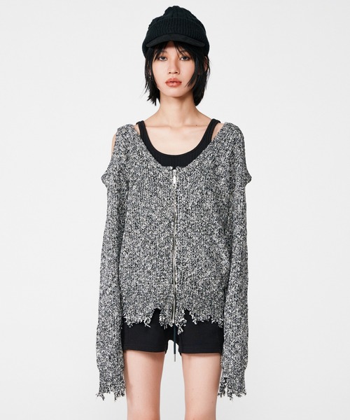 BEEDEN(ビーデン)の「MIX YARN HOLE DESIGN TOPS(Tシャツ/カットソー・レディース・レッド/ブラック・FREE)」の2枚目の写真