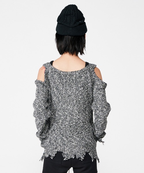 BEEDEN(ビーデン)の「MIX YARN HOLE DESIGN TOPS(Tシャツ/カットソー・レディース・レッド/ブラック・FREE)」の13枚目の写真