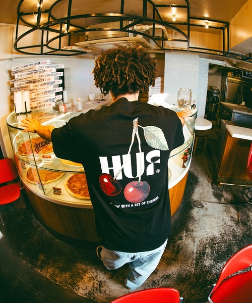 HUF（ハフ）の「SET OF CHERRIES TEE（Tシャツ/カットソー・メンズ・ブラック/ナチュラル・S/M/L/XL/XXL）」の18枚目の写真