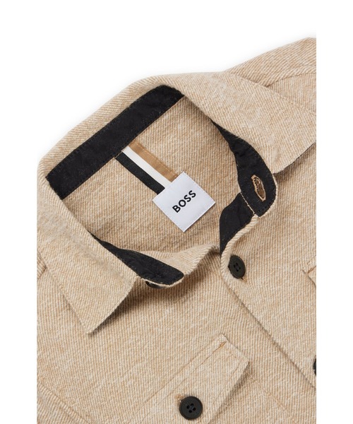 BOSS(ボス)の「キッズ ロングスリーブ ブラッシュドコットン シャツ ロゴパッチ(シャツ/ブラウス・キッズ・ベージュ・110/140/150/125/114/100)」の4枚目の写真