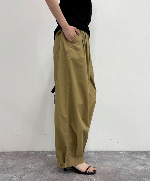 fredy emue(フレディエミュ)の「ミリタリーサーカスパンツ(その他パンツ・レディース・ベビーピンク/ベージュ/カーキ・38/36)」の13枚目の写真