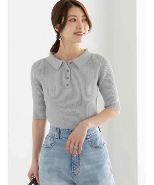 Te chichi（テチチ）の「スキッパーポロリブニット《2025summer catalog item》（ニット/セーター・レディース・グレー/カーキ/チャコールグレー・F）」の3枚目の写真