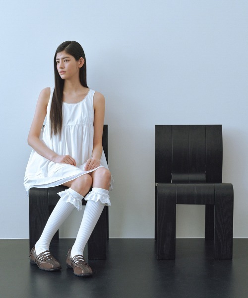 clor(クロル)の「PINTUCK MINI DRESS(ワンピース・レディース・スカイブルー/ホワイト/ブラック・M/S)」の12枚目の写真