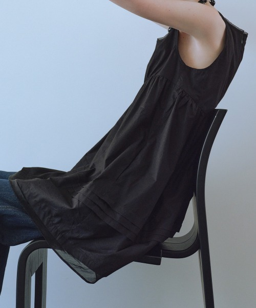 clor(クロル)の「PINTUCK MINI DRESS(ワンピース・レディース・スカイブルー/ホワイト/ブラック・M/S)」の20枚目の写真