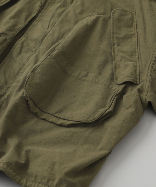 KATHARINE HAMNETT（キャサリンハムネット）の「KATHARINE HAMNETT/キャサリン ハムネット LIONEL JACKET SHORT（その他アウター・メンズ・カーキ・LARGE/MEDIUM）」の5枚目の写真