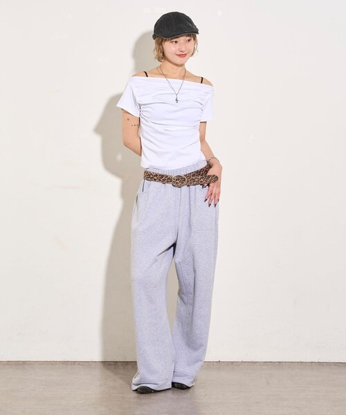 WHO'S WHO gallery(フーズフーギャラリー)の「ギャザーオフショル半袖トップス(Tシャツ/カットソー・レディース・オフホワイト/グレー/ブラック・FREE)」の22枚目の写真