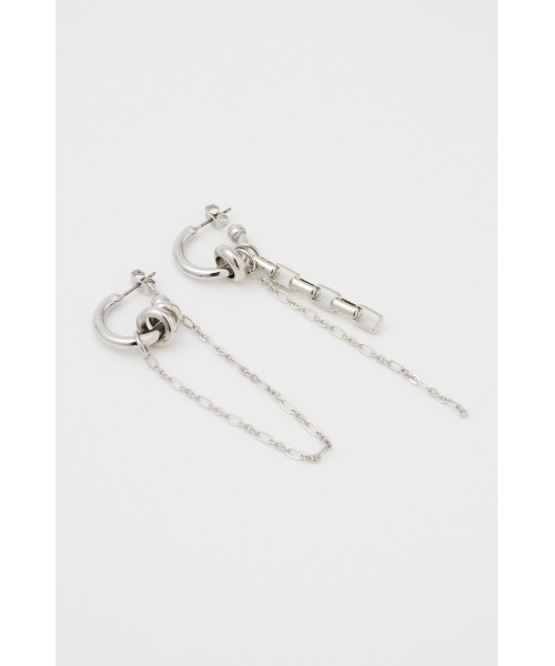 ◆JACQUEMUS◆アシンメトリーフープピアス 関税込】JACQUEMUS ジャックムス アシンメトリー ピアス ロゴ