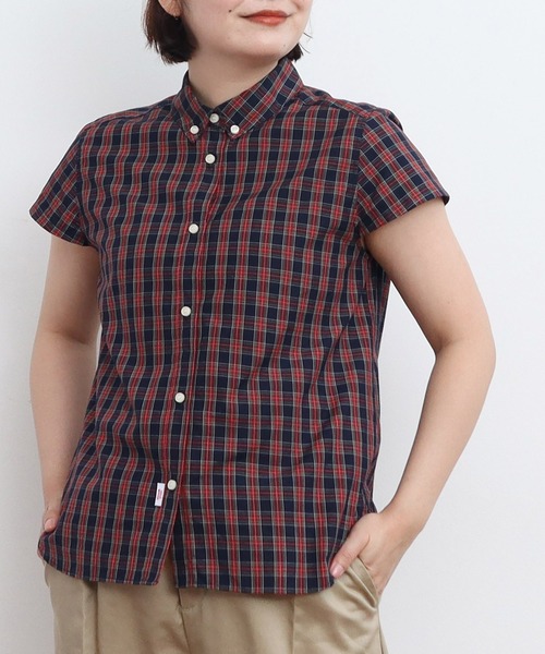 CHILD WOMAN(チャイルドウーマン)の「ギザタータン ボタンダウン半袖シャツ(シャツ/ブラウス・レディース・グリーン/ネイビー・FREE)」の2枚目の写真