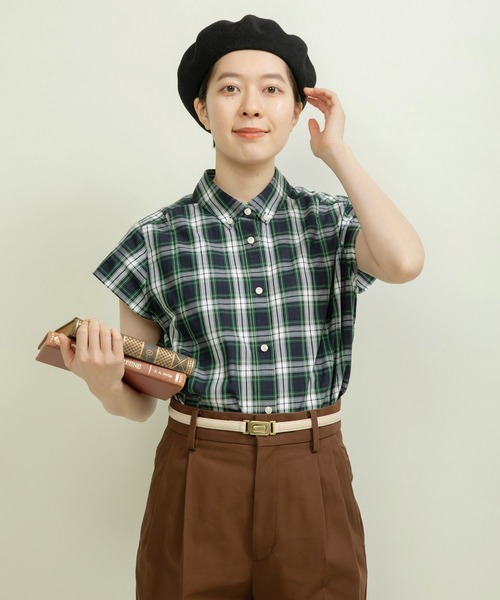 CHILD WOMAN(チャイルドウーマン)の「ギザタータン ボタンダウン半袖シャツ(シャツ/ブラウス・レディース・グリーン/ネイビー・FREE)」の9枚目の写真