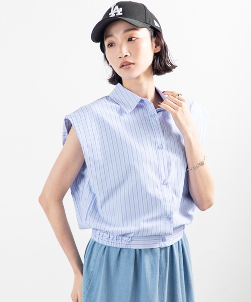 MILLION CARATS(ミリオンカラッツ)の「【立体タック×肩幅カバー】すっきり見せも今っぽシルエットも!涼しさと抜け感のバランス◎ 洒落感ストライプで夏の主役ブラウス(シャツ/ブラウス・レディース・ブルー/オフホワイト/ベージュ・FREE)」の22枚目の写真