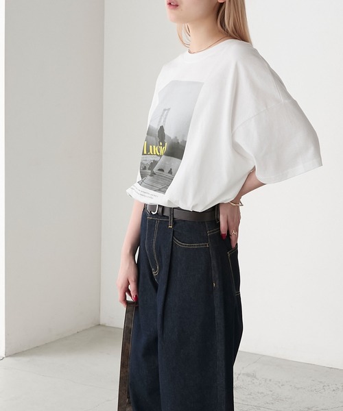 forksy.(フォルクシー)の「【forksy.】モノクロフォトプリント オーバーサイズTシャツ(Tシャツ/カットソー・レディース・ホワイト系1/チャコール/ホワイト系2・FREE)」の13枚目の写真