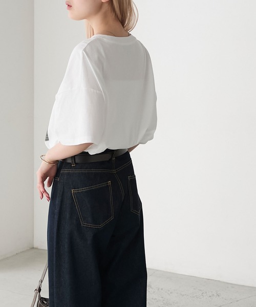 forksy.(フォルクシー)の「【forksy.】モノクロフォトプリント オーバーサイズTシャツ(Tシャツ/カットソー・レディース・ホワイト系1/チャコール/ホワイト系2・FREE)」の14枚目の写真