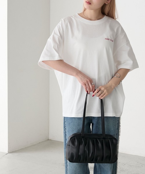 forksy.(フォルクシー)の「【forksy.】モノクロフォトプリント オーバーサイズTシャツ(Tシャツ/カットソー・レディース・ホワイト系1/チャコール/ホワイト系2・FREE)」の21枚目の写真