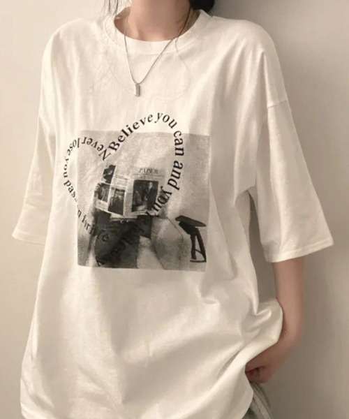 VIVID LADY(ビビッドレディー)の「ハート文字プリント 半袖Tシャツ(Tシャツ/カットソー・レディース・アイボリー/ブラック・FREE)」の3枚目の写真