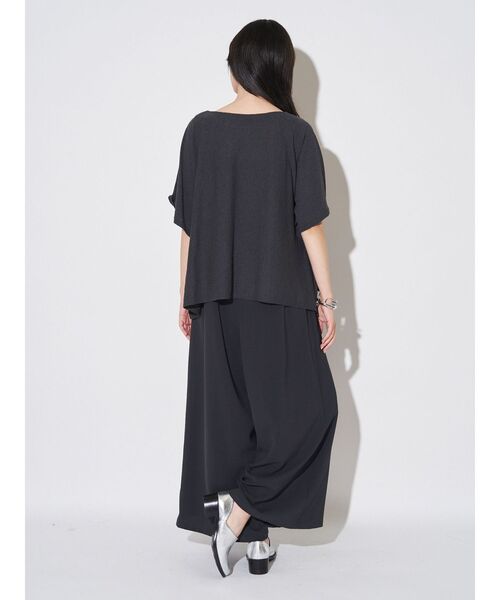 ELENDEEK（エレンディーク）の「ハイツイストドルマンTニット（ニット/セーター・レディース・ブラウン/グレー/ブルー・FREE）」の9枚目の写真