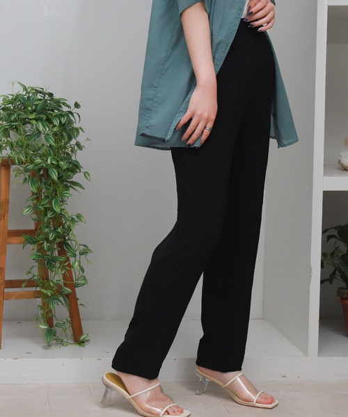 libelle more(リベル モア)の「ジョーゼットセンタープレステーパードパンツ(その他パンツ・レディース・ベージュ/モカ/ブラック・M)」の15枚目の写真