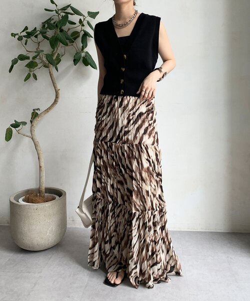 DouDou（ドゥドゥ）の「ニットベスト（ニット/セーター・レディース・ブラック/グレイッシュベージュ・FREE）」の5枚目の写真