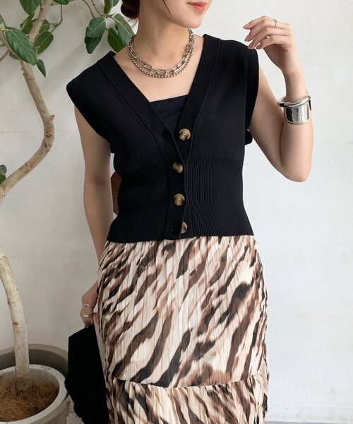 DouDou（ドゥドゥ）の「ニットベスト（ニット/セーター・レディース・ブラック/グレイッシュベージュ・FREE）」の10枚目の写真