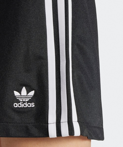 adidas(アディダス)の「adidas/アディダス 3S MINI SKIRT ミニスカート(スカート・レディース・ブラック・M/L/S/XS)」の3枚目の写真
