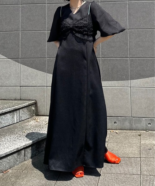 mi via loca（ミヴィアロカ）の「バルーンスリーブロングワンピース（ワンピース・レディース・ベージュ/ブラック・FREE）」の4枚目の写真