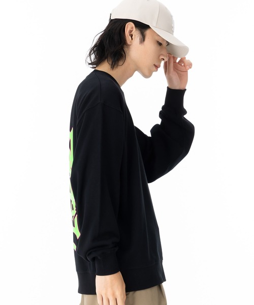 NEW ERA(ニューエラ)の「ニューエラ スウェット グラフィティロゴ ONSPOTZ別注(スウェット・メンズ・ホワイト/ブラック・XL/L/M/S/XXL)」の21枚目の写真