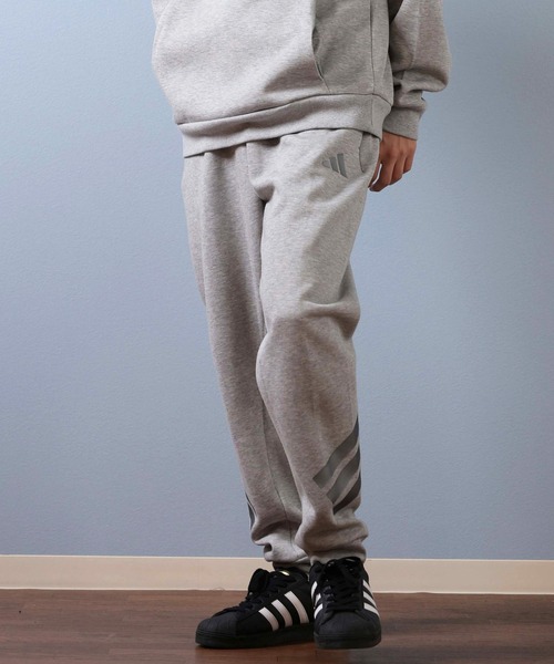 adidas(アディダス)の「adidas/アディダス ロンパン/スウェットパンツ セットアップ対応 JVN20(その他パンツ・メンズ・ブラック/グレー・M/2XL/XL/L)」の2枚目の写真