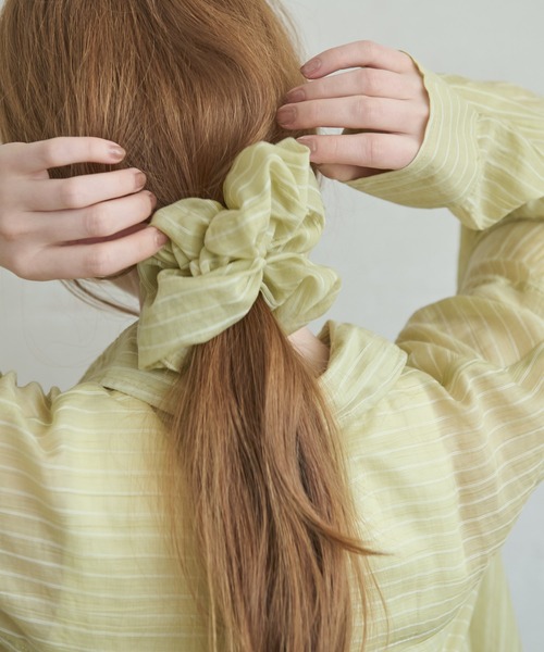 Crisp（クリスプ）の「ストライプシアーシュシュ（シュシュ・レディース・イエロー/ブルー・FREE）」の2枚目の写真